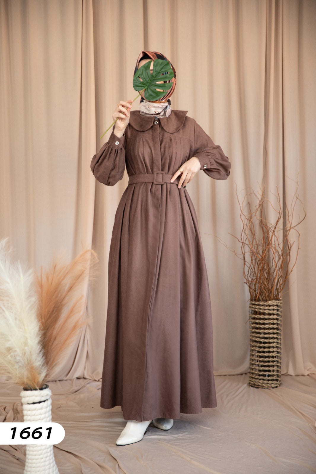 Dress with belt detail 1661