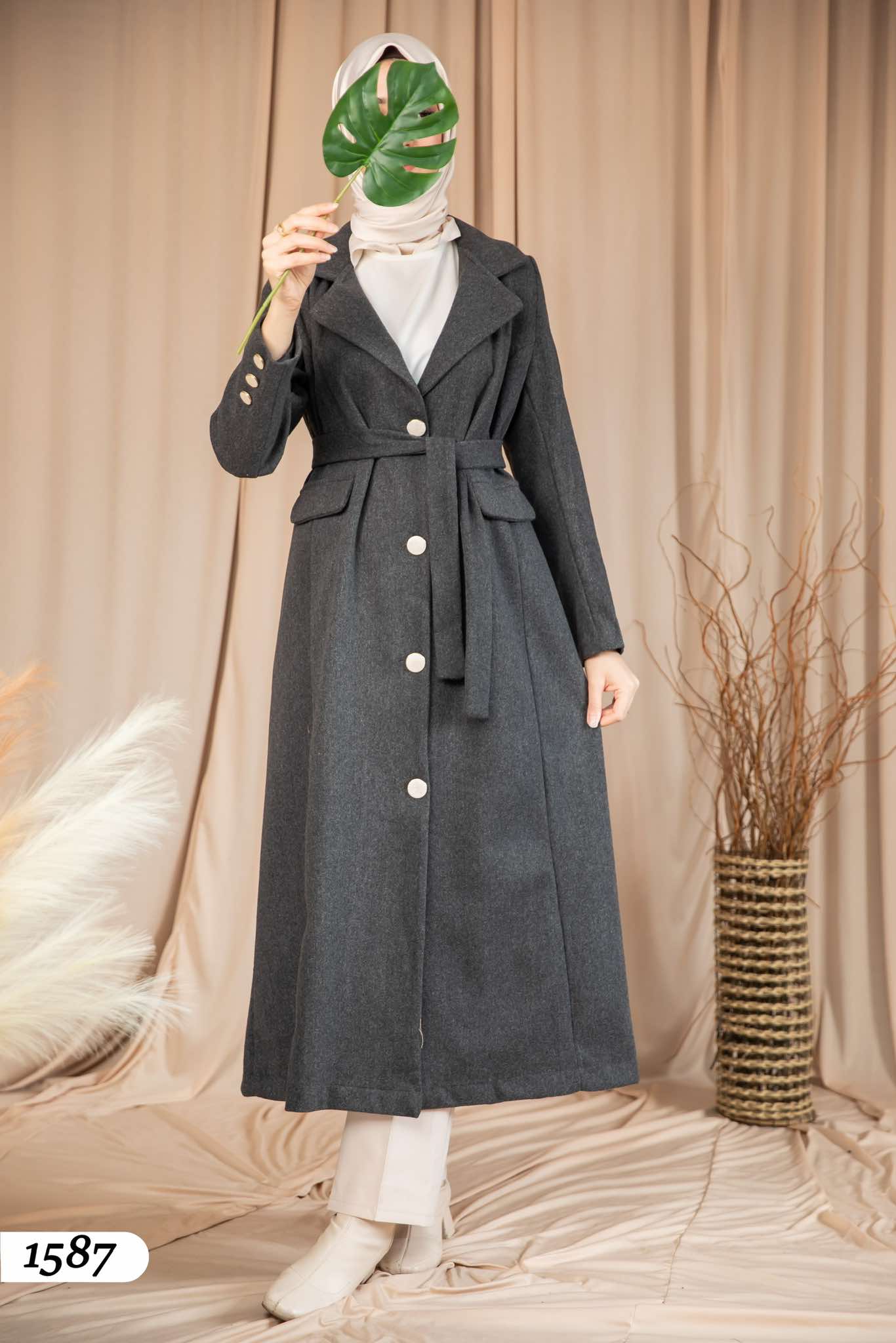 Coat 1587