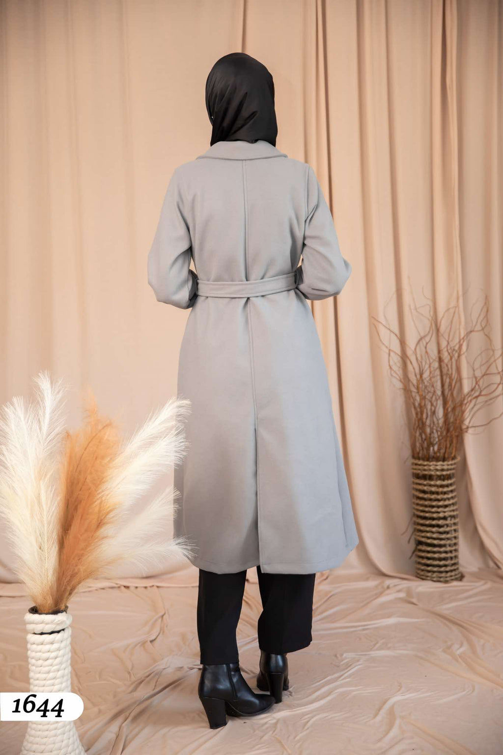 Coat 1644