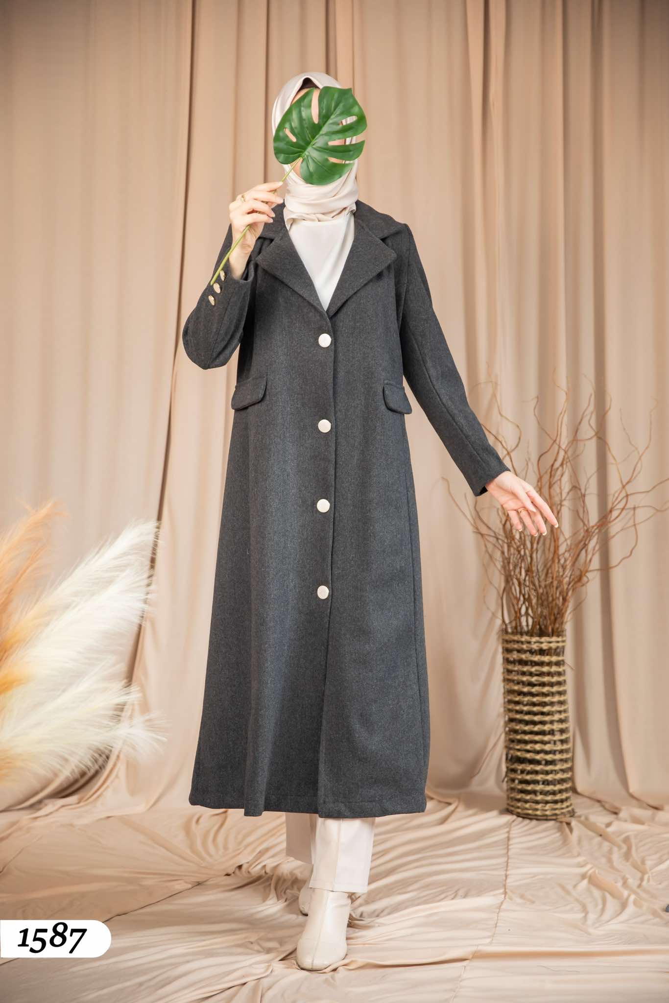 Coat 1587