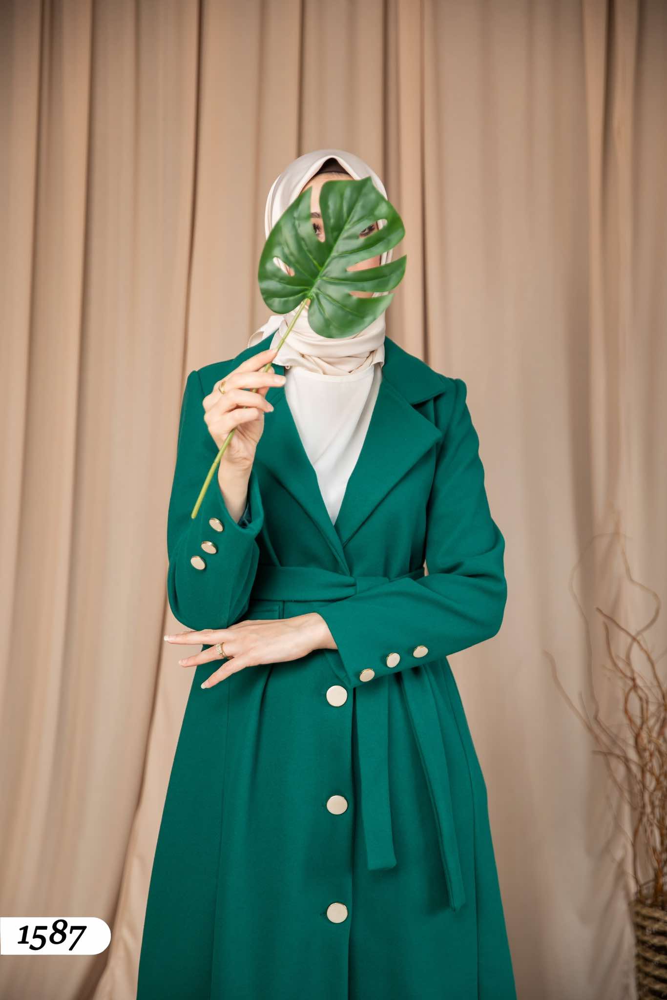 Coat 1587