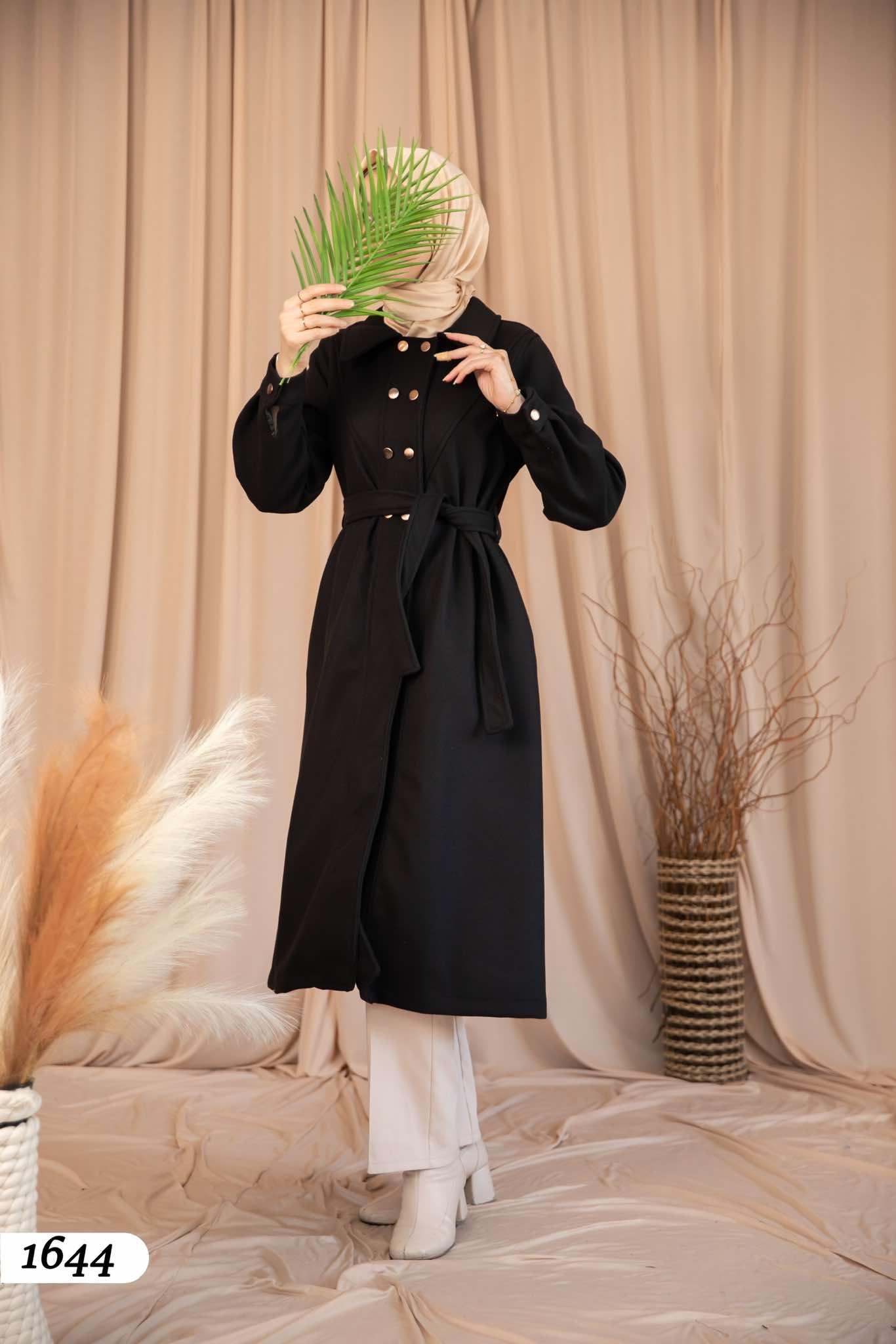 Coat 1644