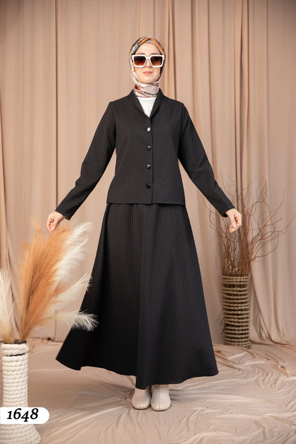 Blouse And Skirt 1648