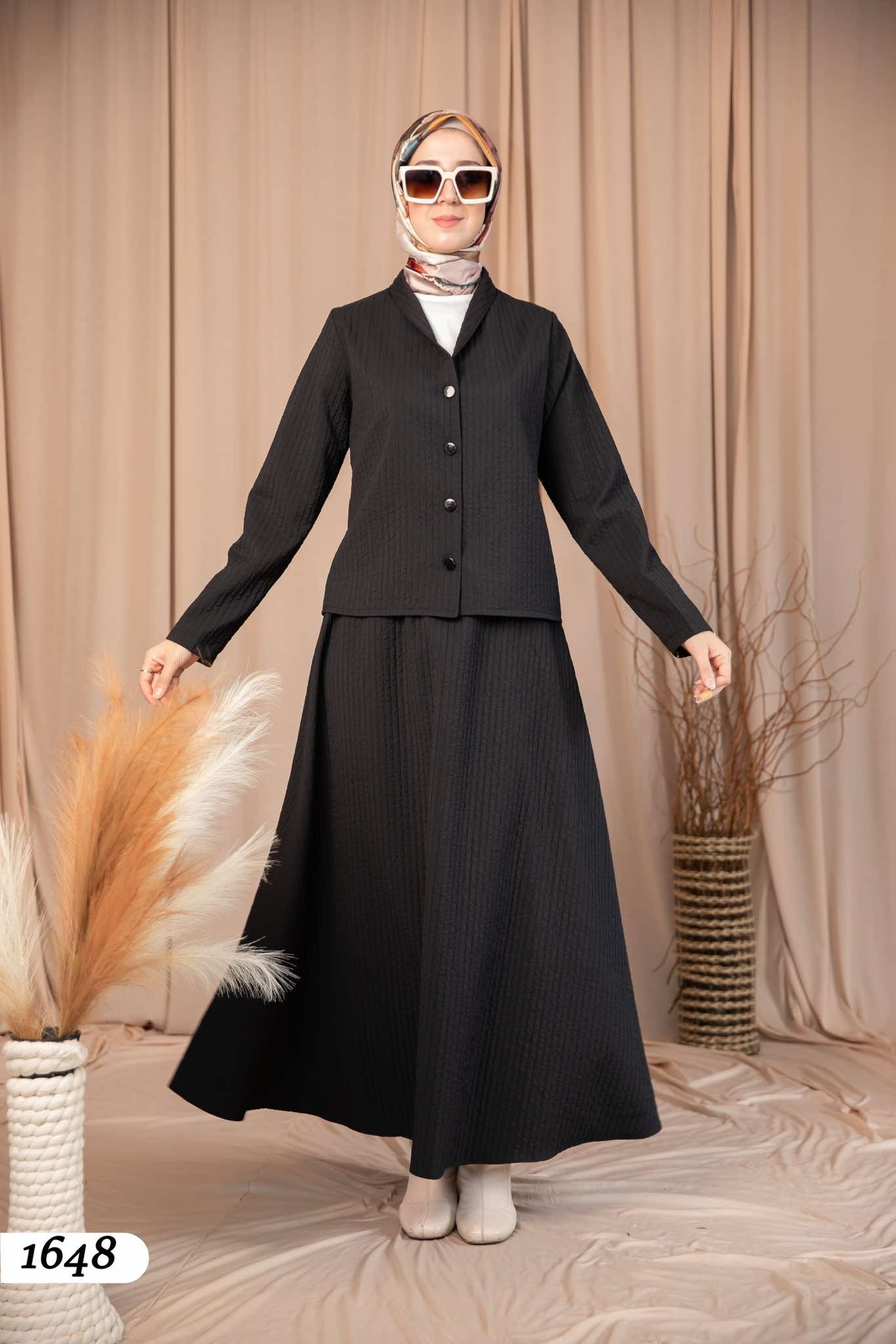 Blouse And Skirt 1648