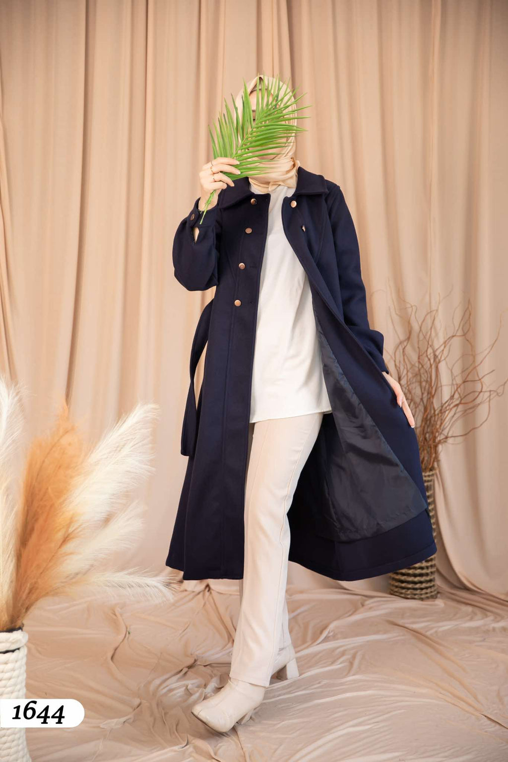 Coat 1644
