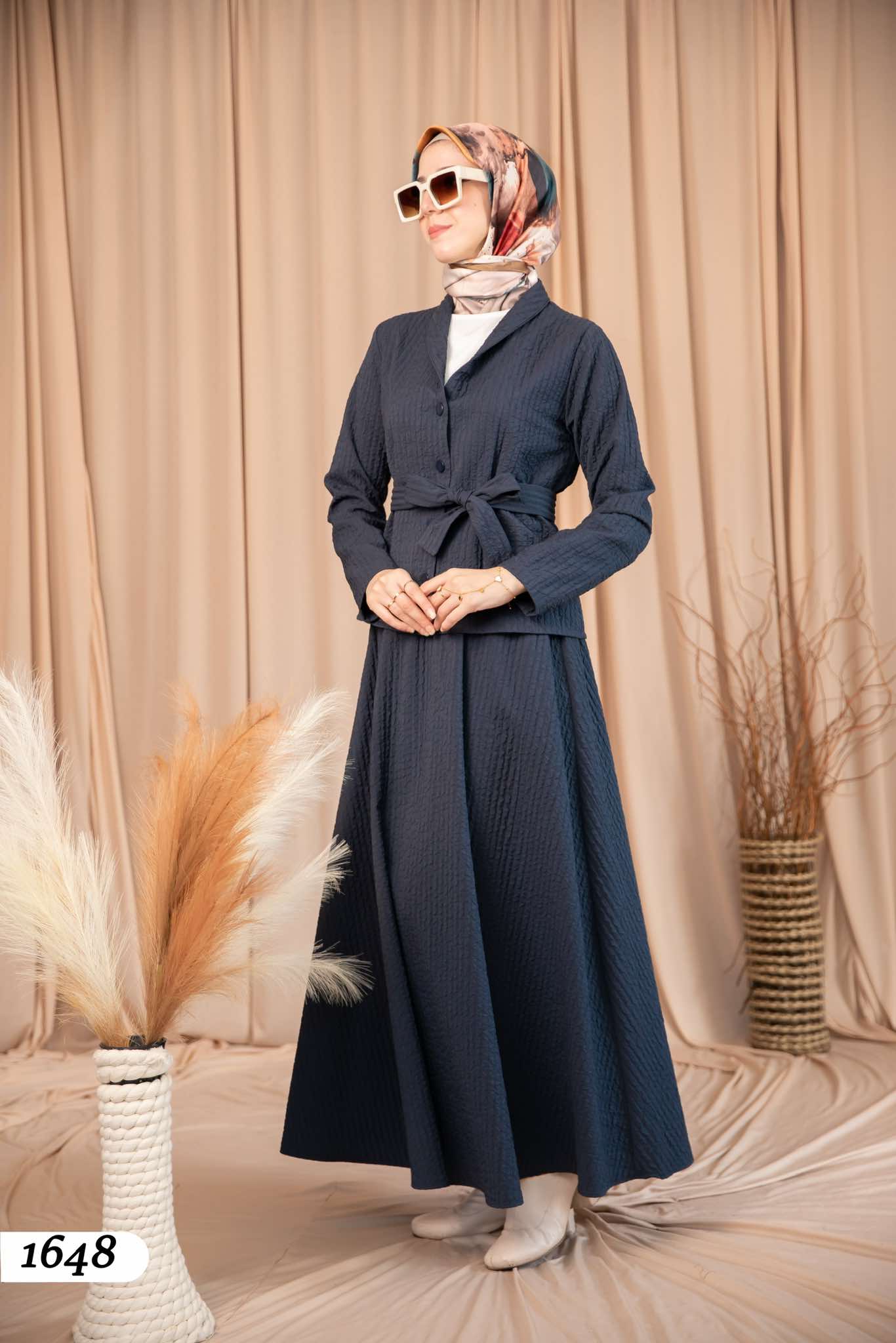 Blouse And Skirt 1648