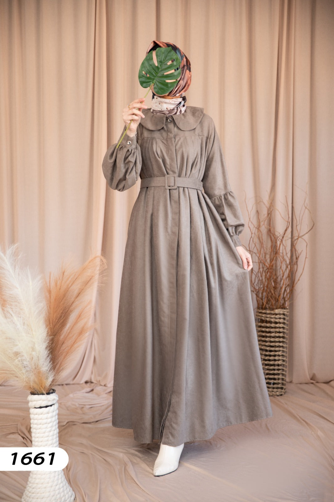 Dress with belt detail 1661
