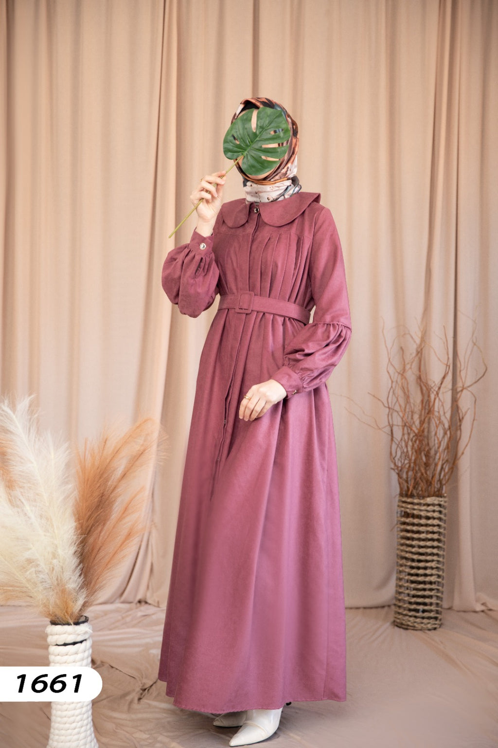 Dress with belt detail 1661