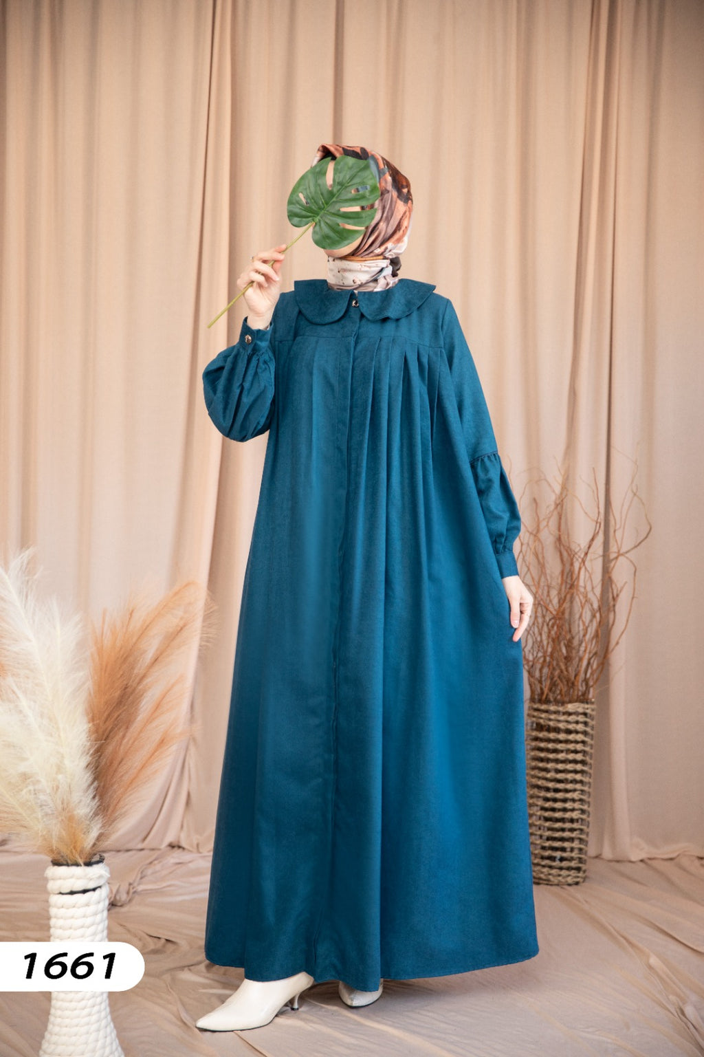 Dress with belt detail 1661