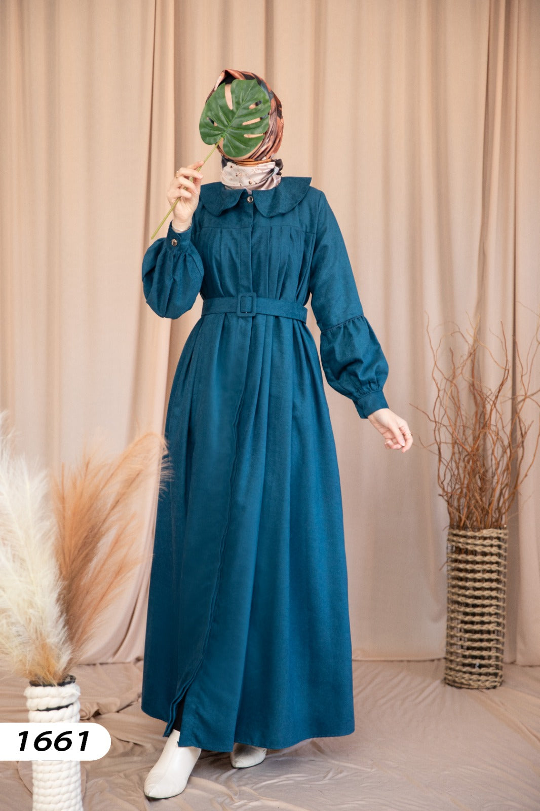 Dress with belt detail 1661