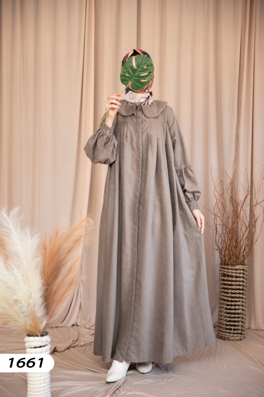 Dress with belt detail 1661