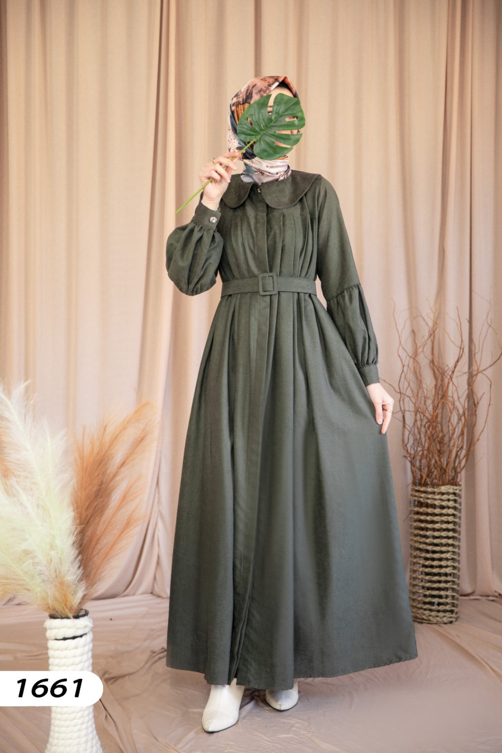 Dress with belt detail 1661
