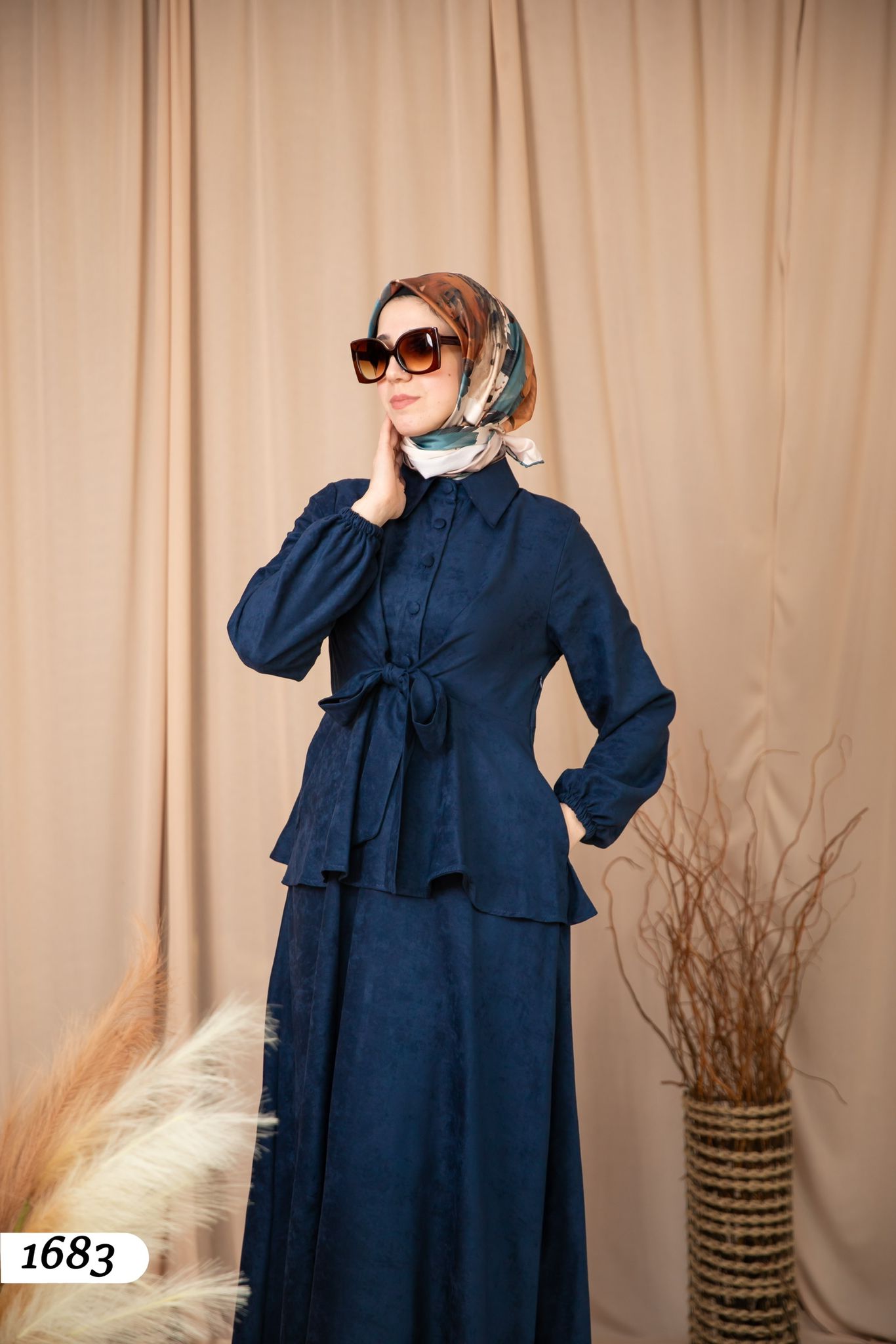 2 Piece Set 1683