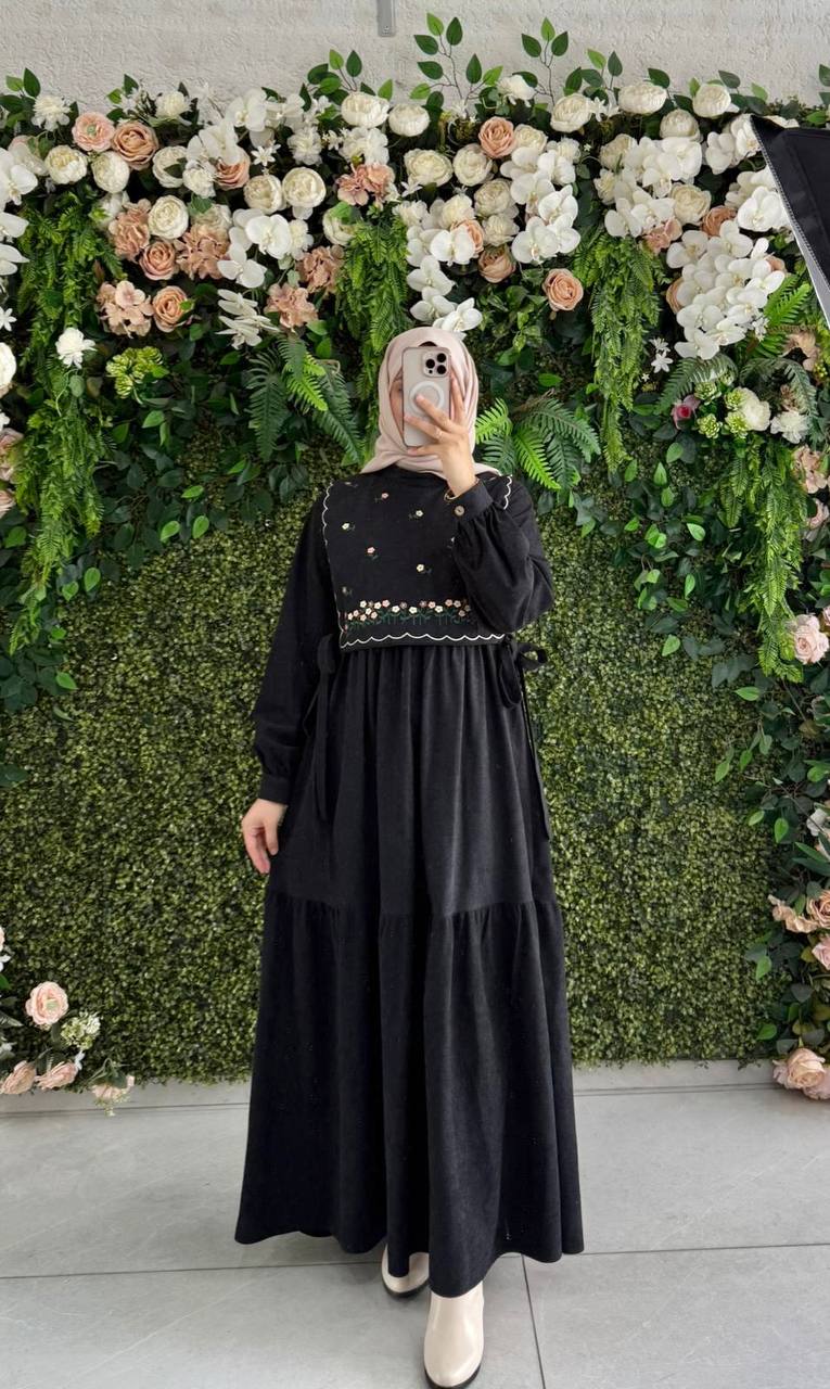 Nakışlı elbise 8045